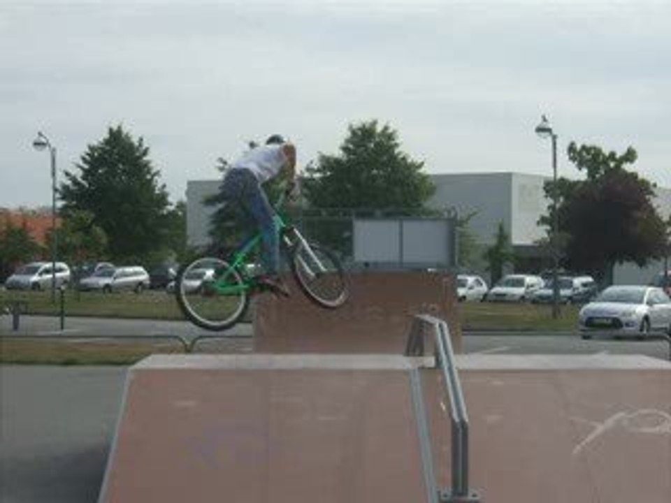 Extreme vtt out 4 x-up one foot