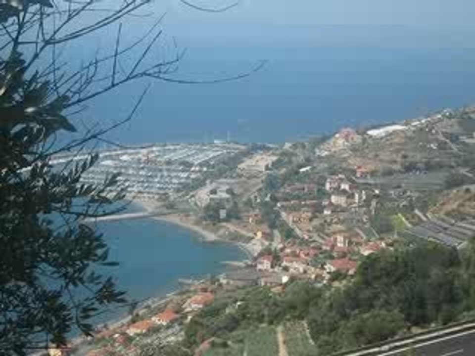 La Baia di Aregai di Cipressa Imperia Hotel Luc...
