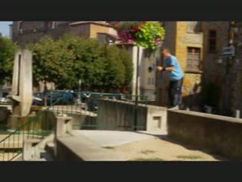 Bande Annonce vidéo 2009 u-x-PARKOUR