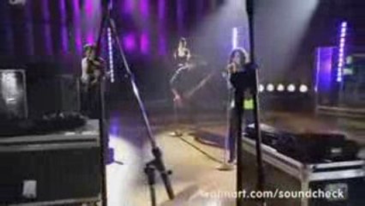 Demi Lovato - Remember December