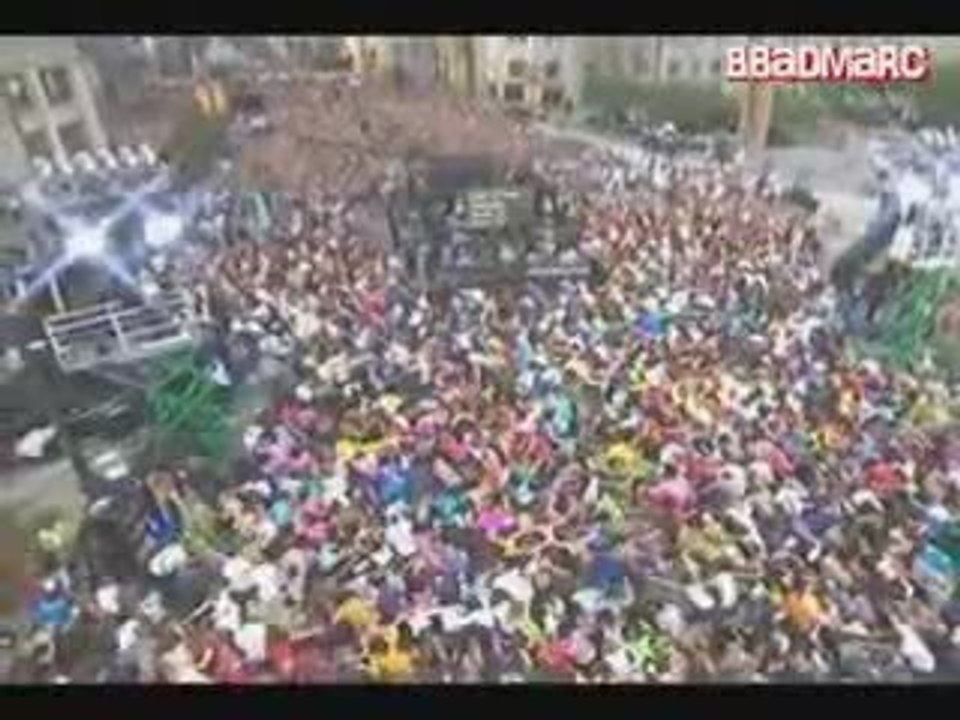 Black Eyed Peas performed 'I Gotta Feeling' at chicago live