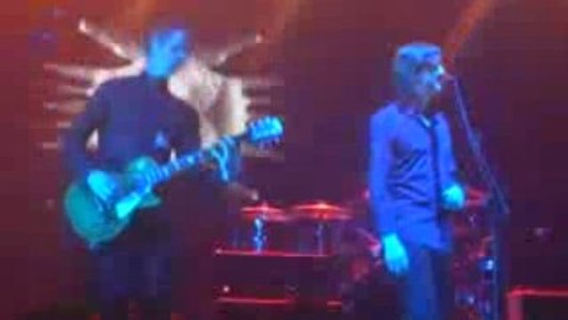 archive live in athens - badminton