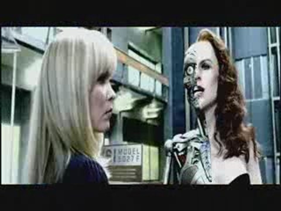 Surrogates (Behind-The-Scenes Featurette #2)