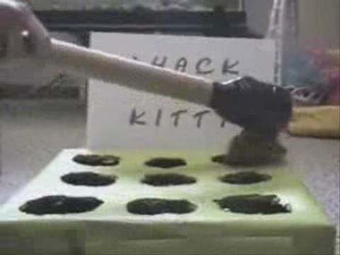 Chasse-taupes avec des chatons