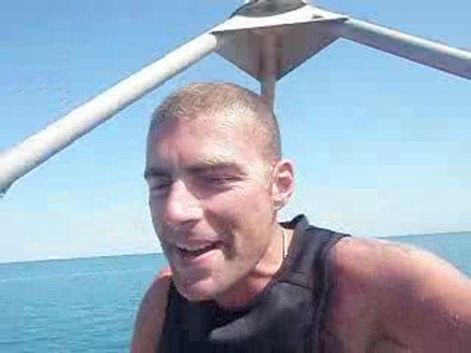 regis et antoine en haut de la cardinale a 2 km des cotes