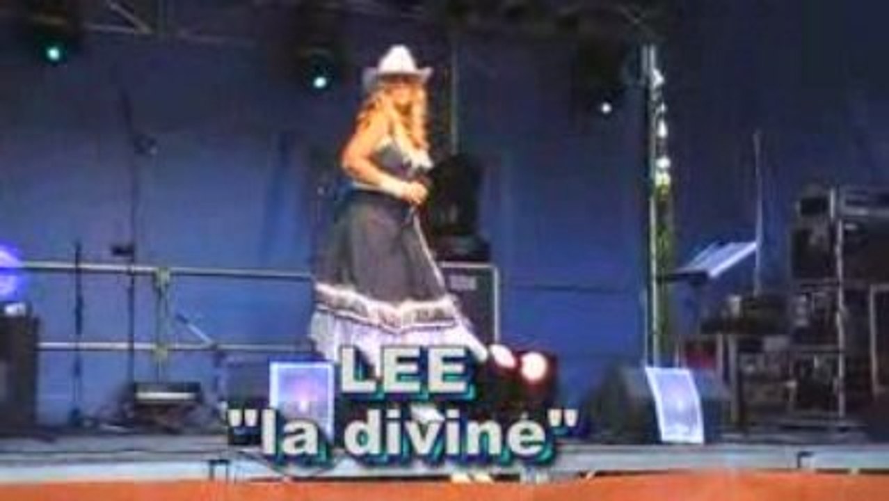 LEE LA DIVINE  SUMMERTIME BLUES