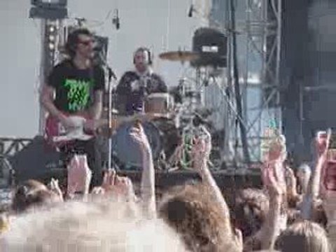 Pony Pony Run Run - Hey You (Festival Saint Nolff 2009)