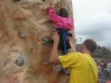 Lou-Ann à l'escalade