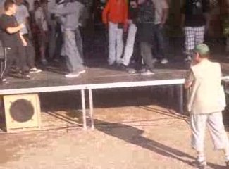 QUELLE BY DE CHATTE LA