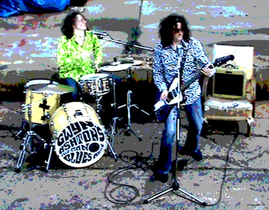 Gwyn Ashton's Two-Man Blues Army - Break - official Fab Tone