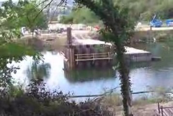 construction de  la  passerelle du  velo route  a  baume les