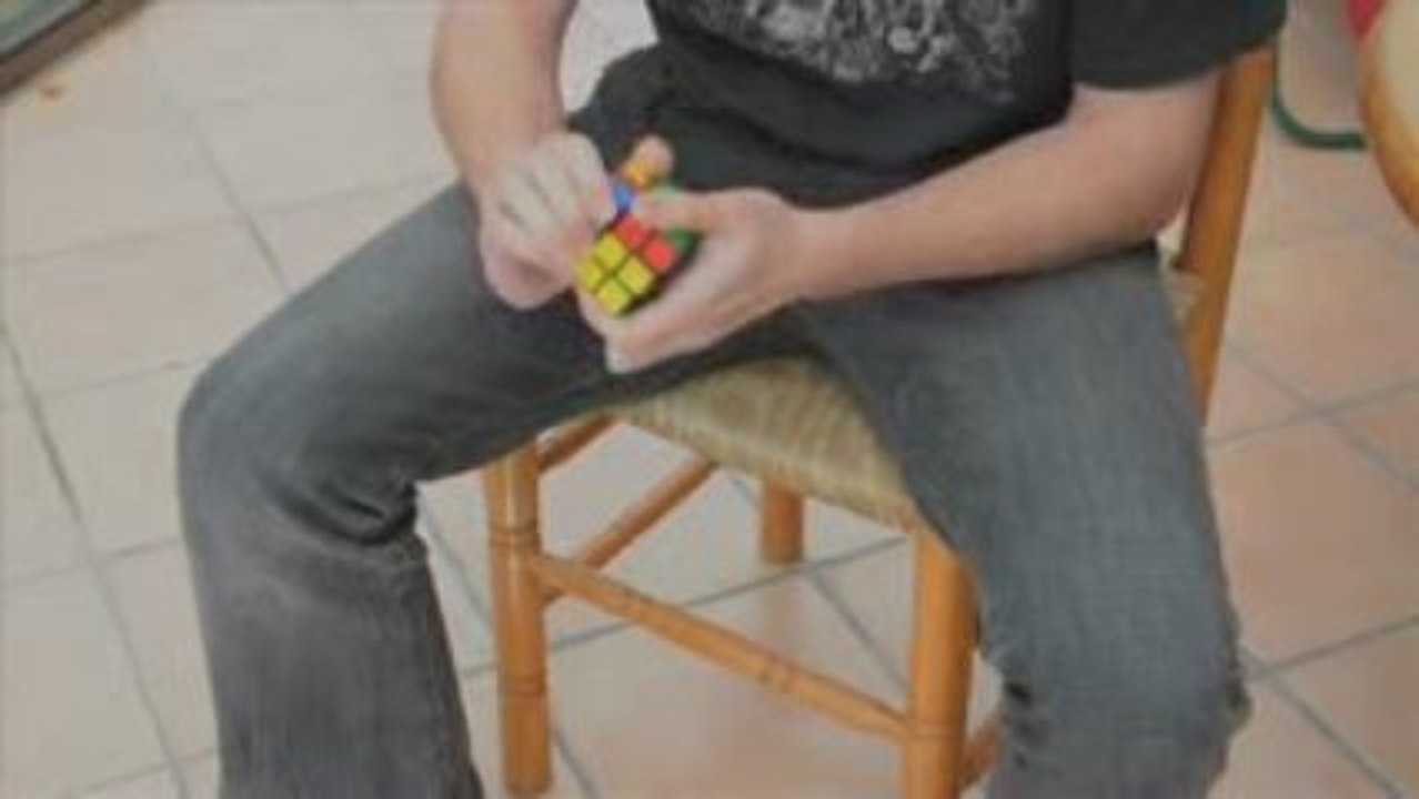 /YOANN RUBIK'S CUBE
