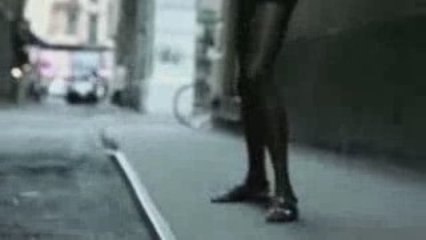 Joachim Garraud - Clip Wrecking Ball