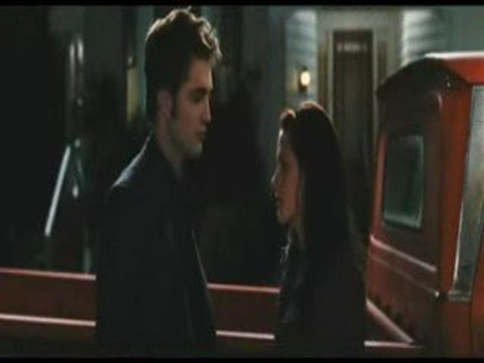 The Twilight Saga: New Moon - Takilanlar.Com
