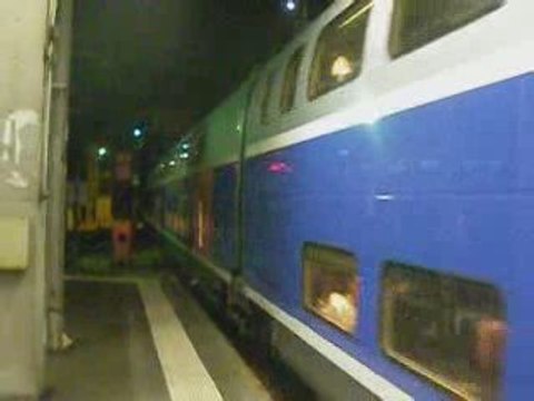 TGV Duplex Marseille-Le Havre n°5377 à Rouen (21h27) départ
