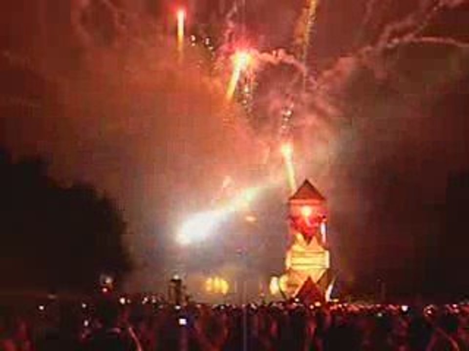 Q-Base 2009 - Open Air - Midnight fireworks
