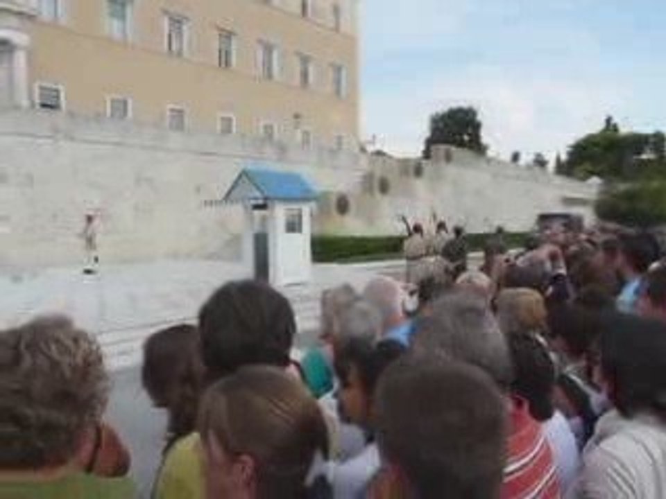 Grèce - Athènes : Relève de la garde au Parlement