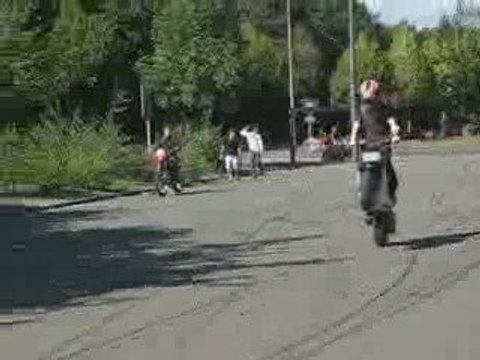 spirite72 Le MANS scoot run stunt wheeling