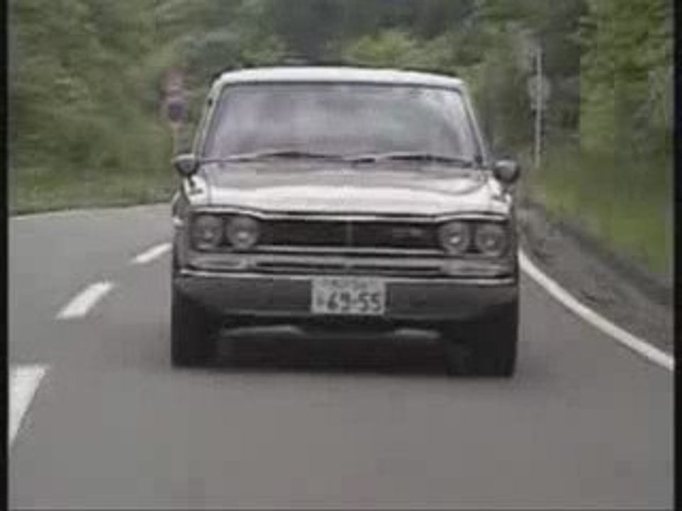Nissan Skyline GTR kpgc10 on the road
