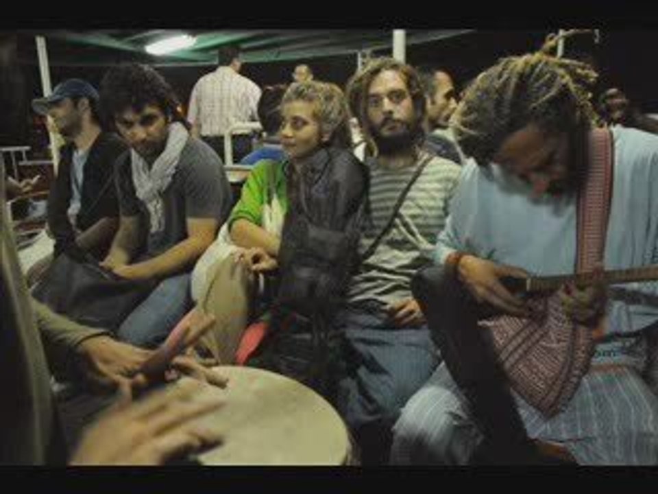 Koptu Kervan - kalbumi atacağum derenin ortasına