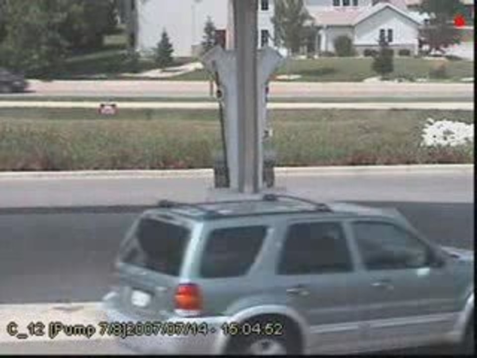 Morsay tente un car jacking