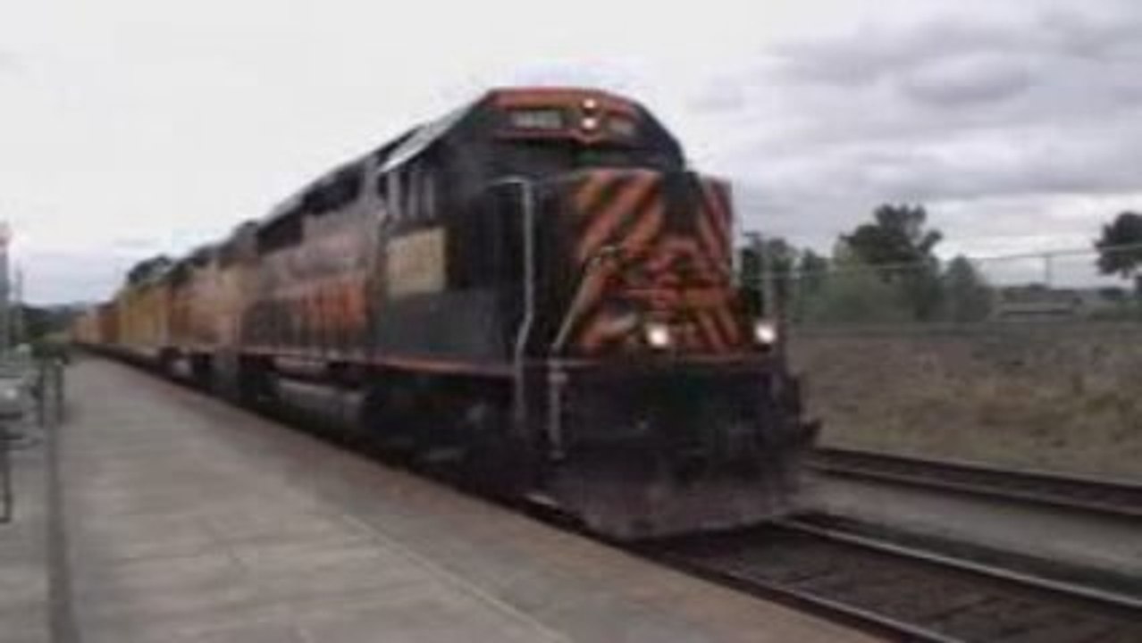 Ex. DRG Unit Leads a UP Local!