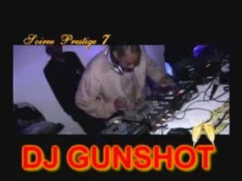 SOIREE PRESTIGE SUR LES CHAMPS ELYSEES- MISIé GG