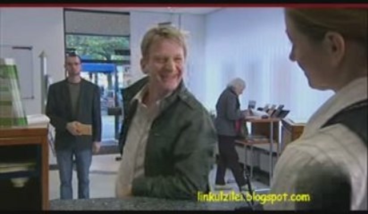 10 Things you shouldn't do at the bank