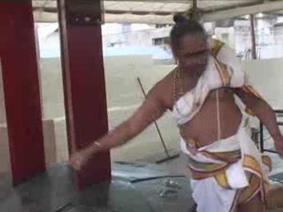 Consécration de la stéle