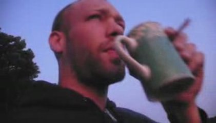 Moon & Sun, Coffee & Cigarettes: A Tale of Contrasts 🌙☀️