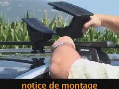 Porte bateau sur barres de toit acier