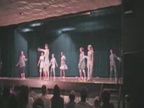 SPECTACLE ART TERRE 2009 plus 15 ans danse 1