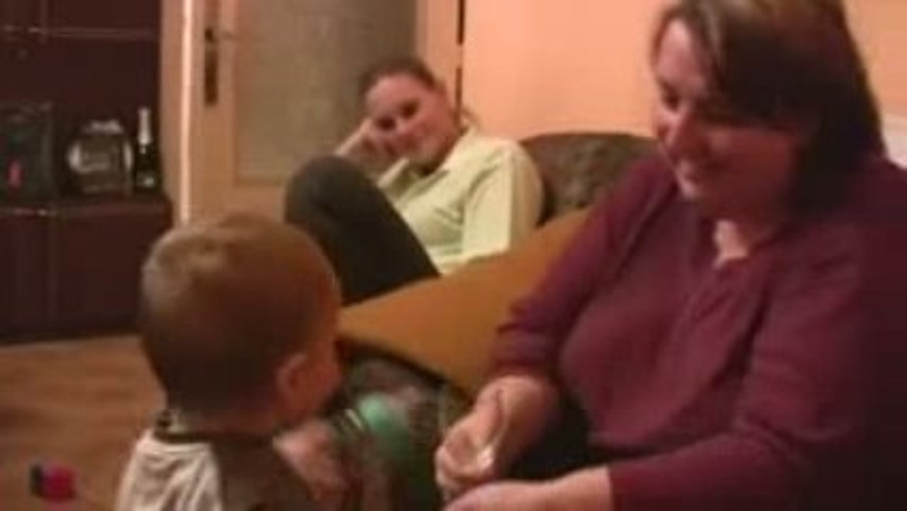 Davidko_nalieva_Martinke_caj.mp4