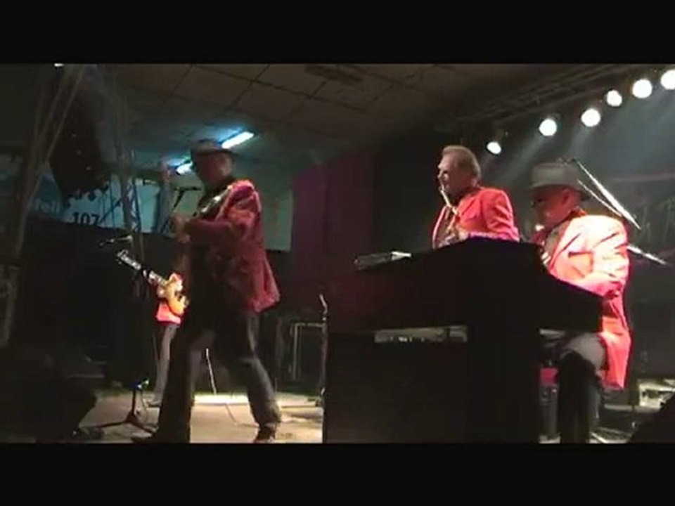 High rockabilly 2009 - Sonny Burgess - We Wanna Boogie