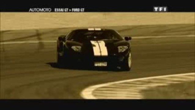 Ford GT vs Ford GT40 Sur Circuit Le Mans