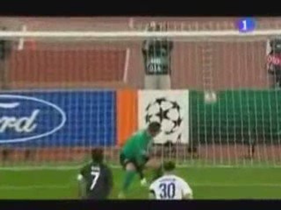 CR9 vs Zurich (2 coups francs) 16/09/09