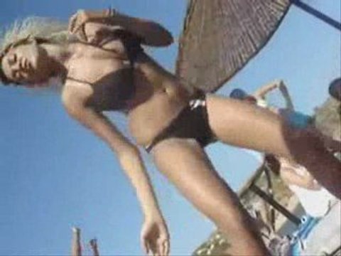 bu kız gerçekten güzel dansediyor....