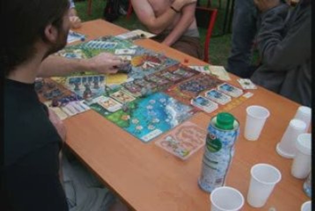 Session Graff, sons,cirque avec jeux et manga. ESIEE PARIS