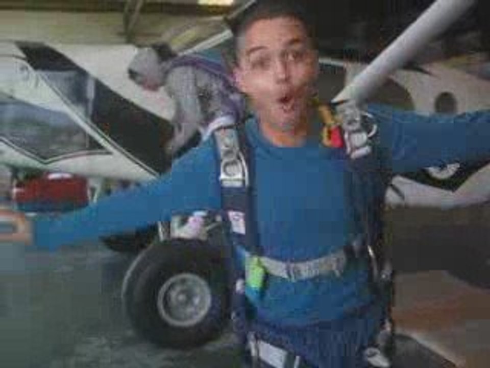 parachute laon 02 mahmoud el ghazi et 'bonne appetit' vidéo2