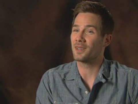 Brothers & Sisters 4.01 - Luke Macfarlane - Soundbyte 03