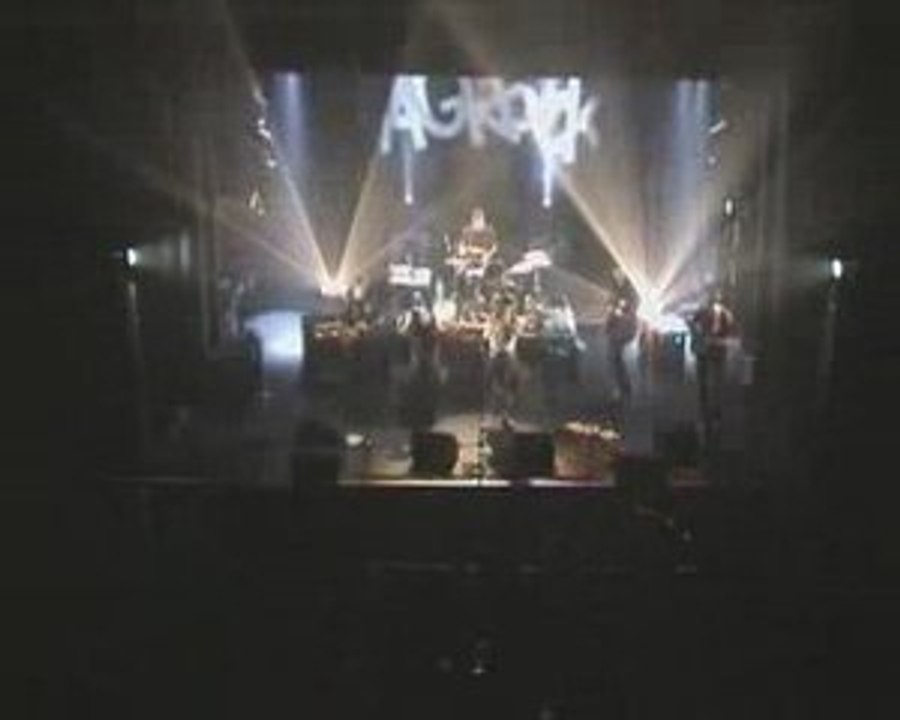 Mangez-moi ! Lee Miller et Billy ze Kick live