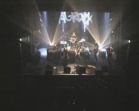 Mangez-moi ! Lee Miller et Billy ze Kick live