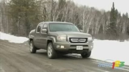 2009 Honda Ridgeline EX-L Navi Review by Auto123.com