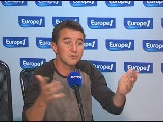 Olivier Besancenot et les "bras d'honneur" du gouvernement