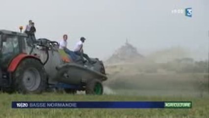 grève du lait : épandage près du Mont-Saint-Michel