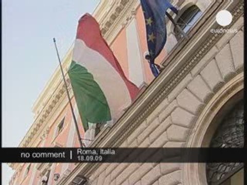 Kaboul, traces de l'attentat qui a tué 6 soldat italiens