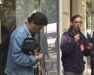 Olivier Besancenot soutient les guichetiers en grêve