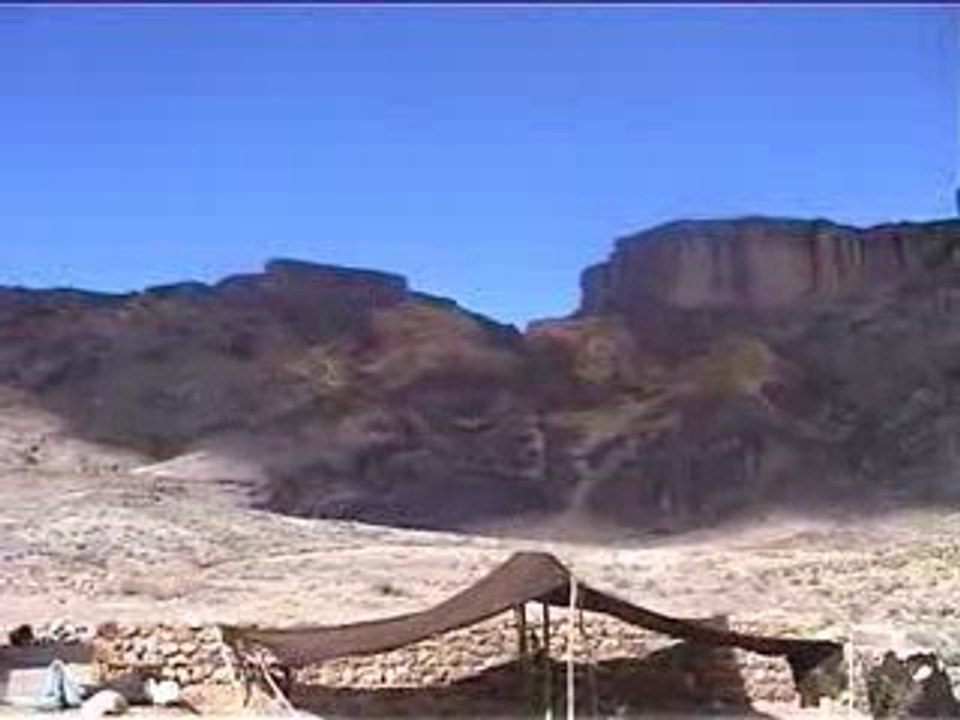 Oasis du Saghro et montagnes volcaniques sacrées