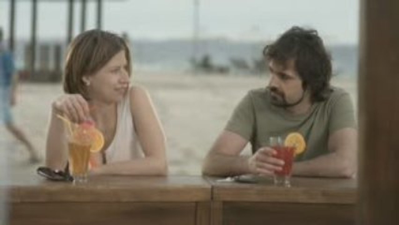Love Life Stop Aids: Beach Bar.