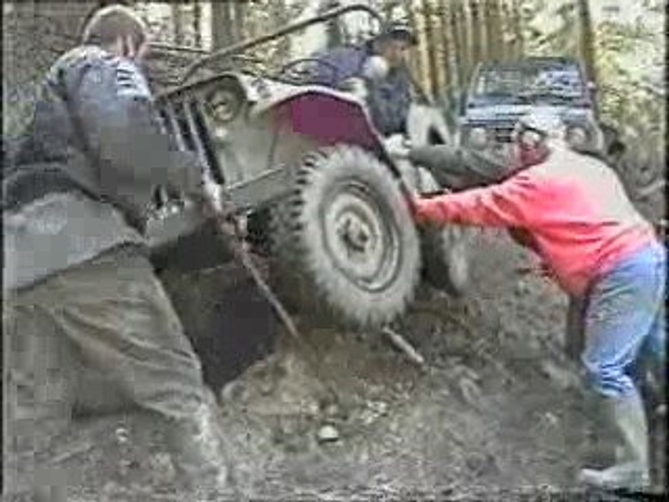 Jeep dans les chemins